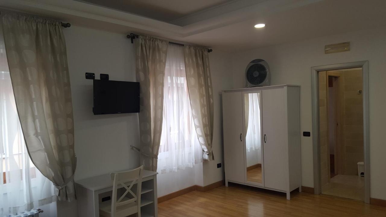 Camere Santa Rita 산 조반니 로톤도 외부 사진